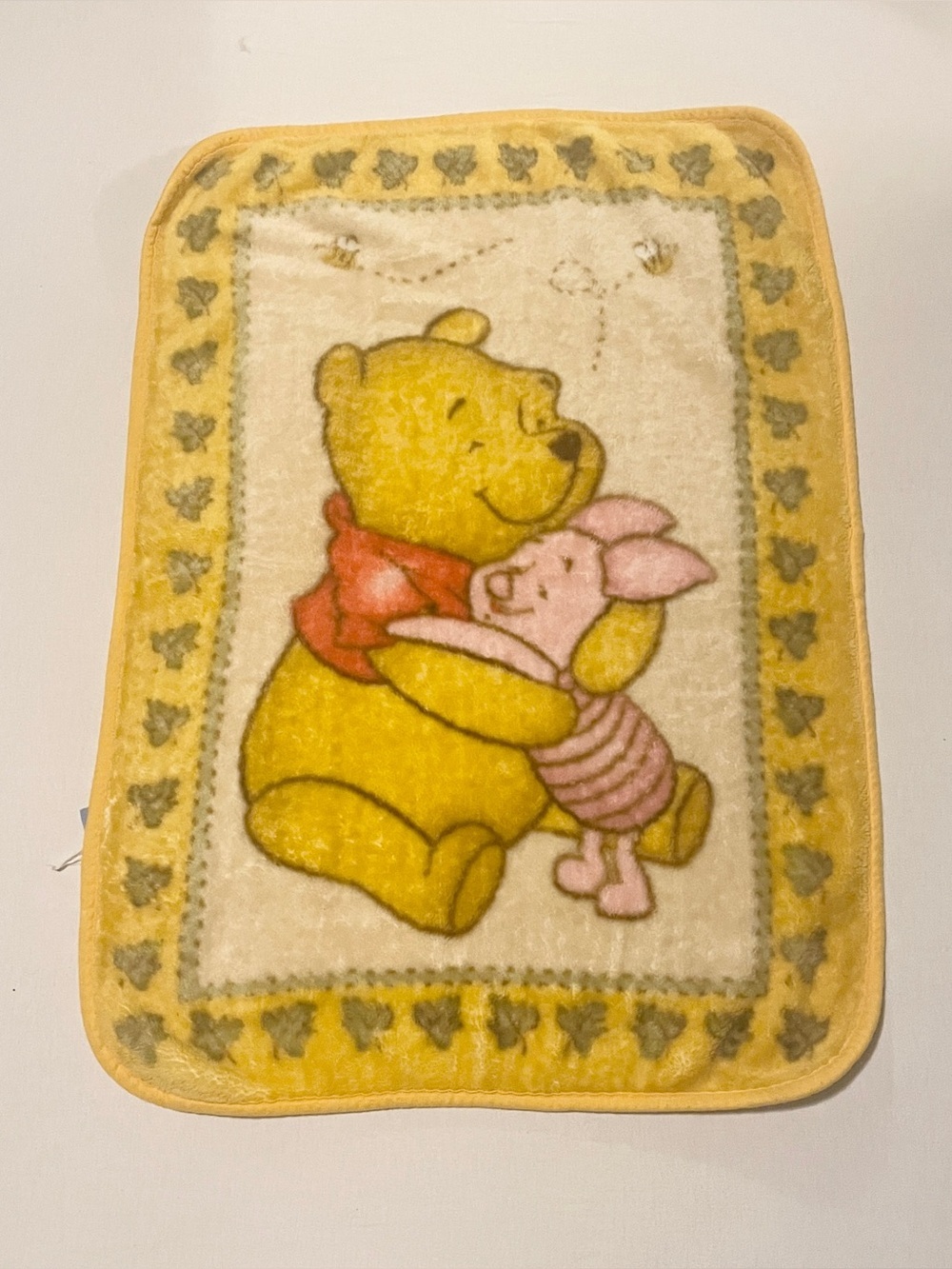 Vintage Disney Baby Winnie the Pooh & Piglet Fleece Blanket Yellow Hearts
